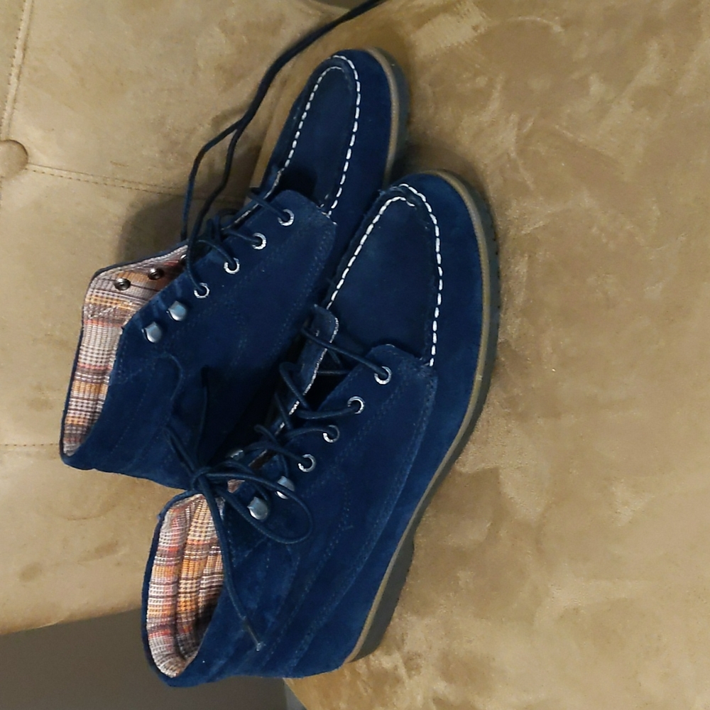 Vintage blue suede GH Bass and Co shoes